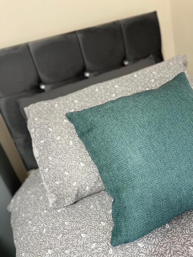 Bentley Place كرو المظهر الخارجي الصورة